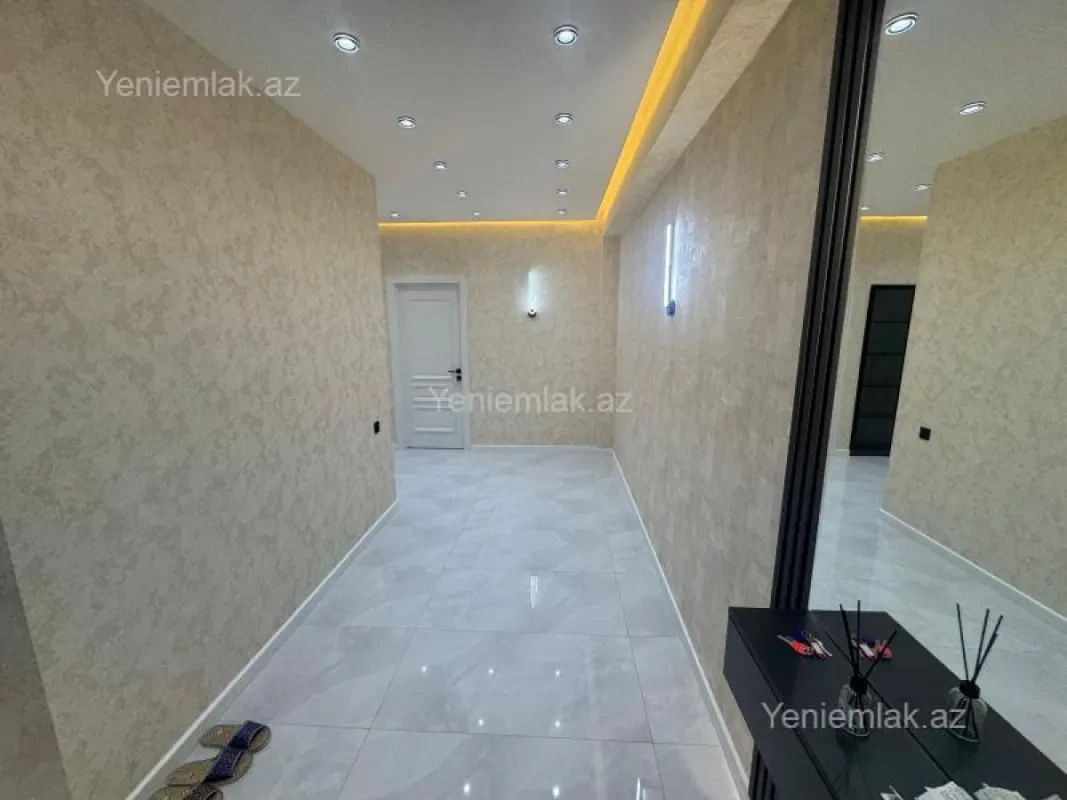 Satılır 4 otaqlı yeni tikili 127 m²