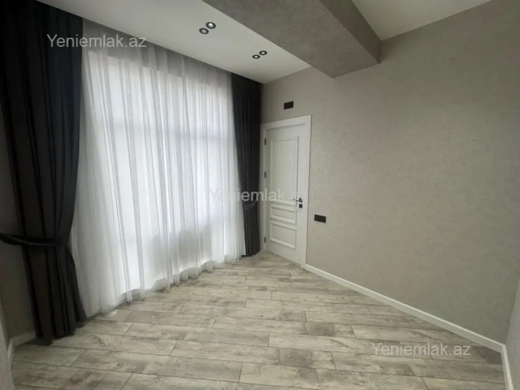 Satılır 4 otaqlı yeni tikili 127 m²