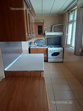 Satılır 2 otaqlı köhnə tikili 60 m²