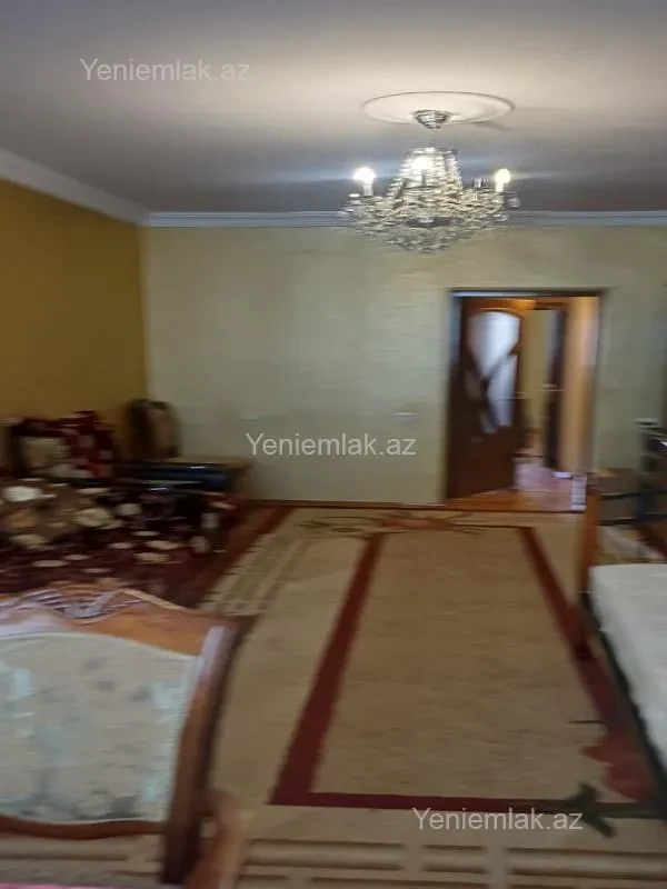 Satılır 2 otaqlı köhnə tikili 60 m²