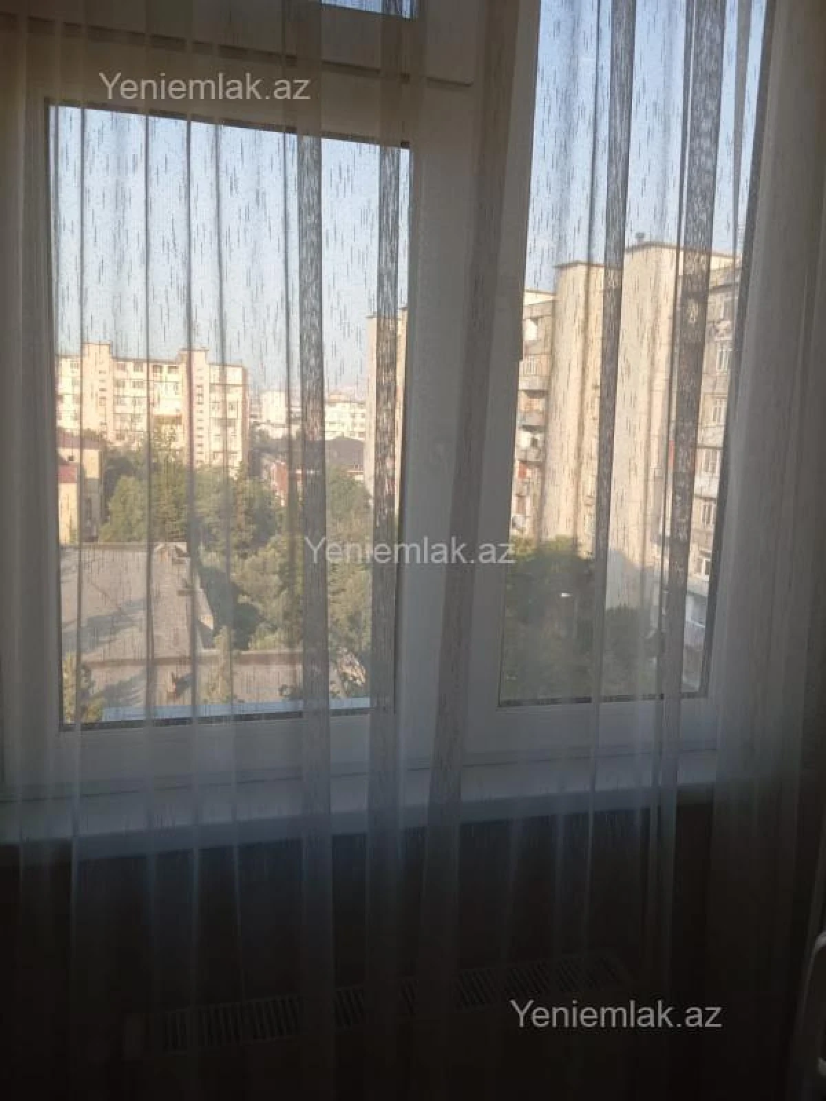 Satılır 1 otaqlı köhnə tikili 45 m²