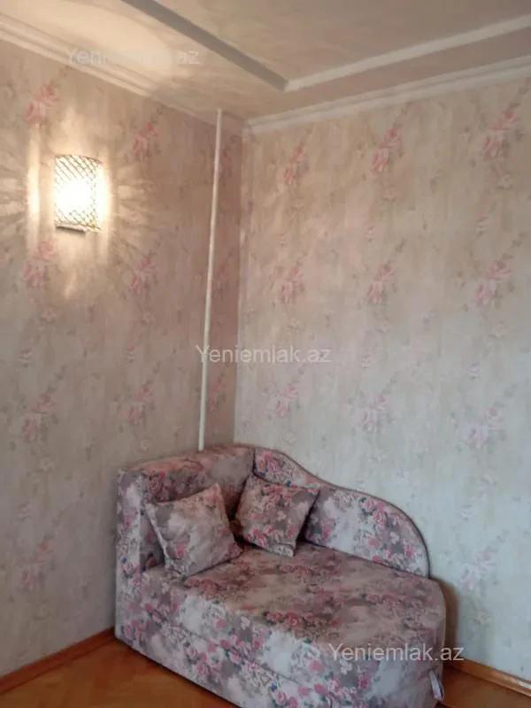 Satılır 1 otaqlı köhnə tikili 45 m²