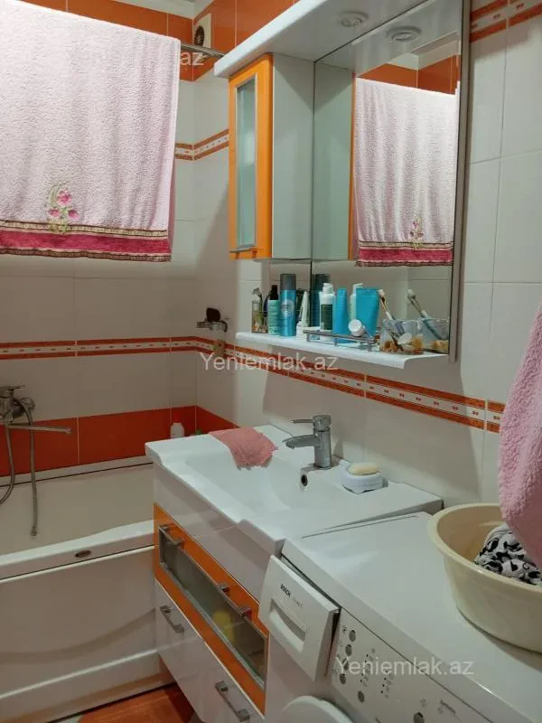 Satılır 1 otaqlı köhnə tikili 45 m²