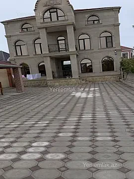 Satılır 6 otaqlı həyət evi 400 m²