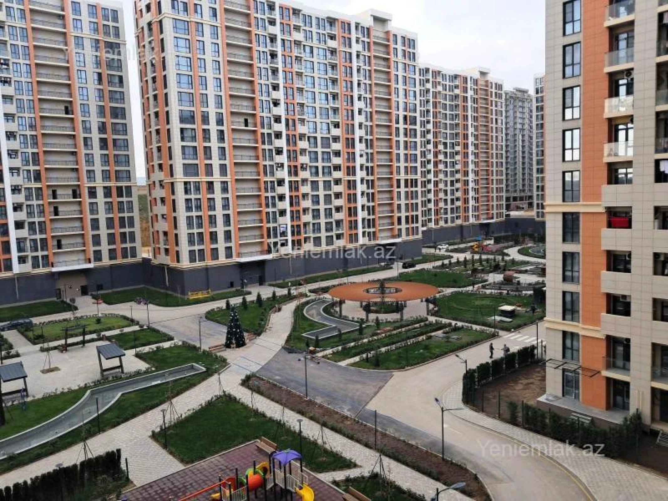 Satılır 4 otaqlı yeni tikili 121 m²