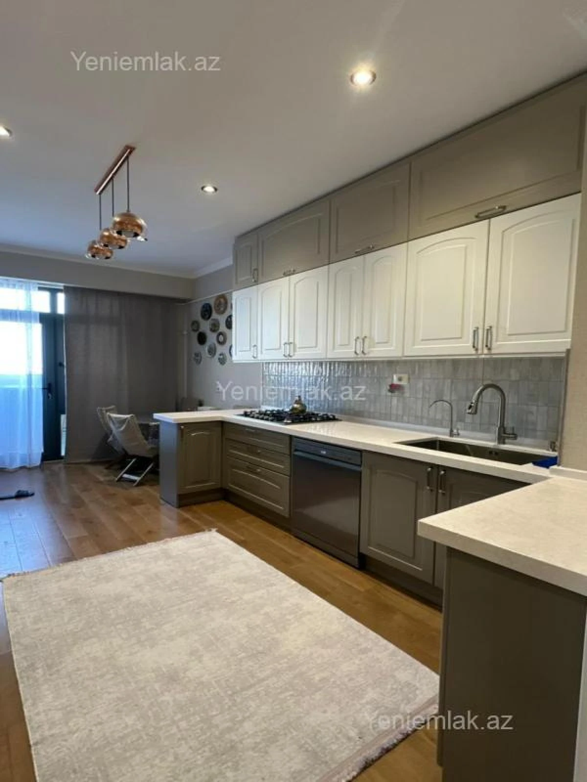 Satılır 4 otaqlı yeni tikili 121 m²