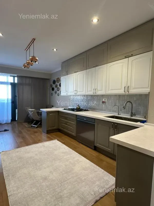Satılır 4 otaqlı yeni tikili 121 m²