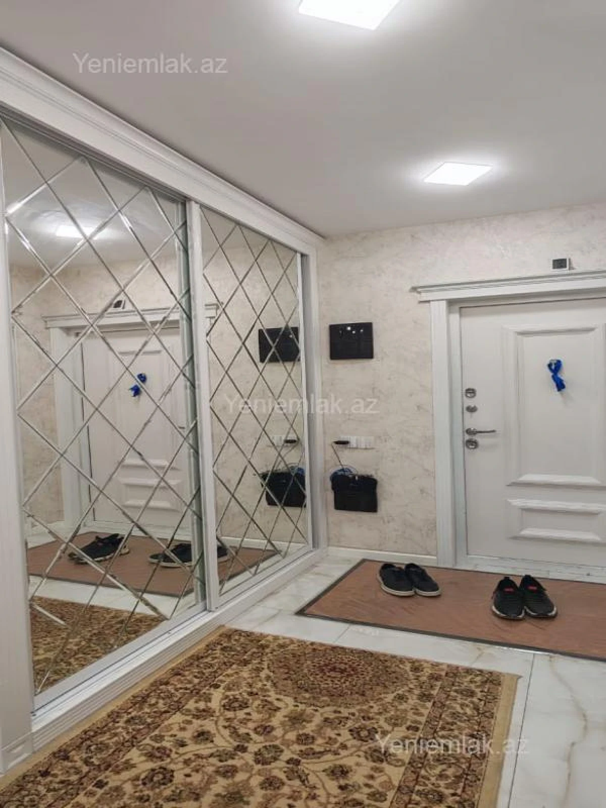 Satılır 4 otaqlı köhnə tikili 125 m²