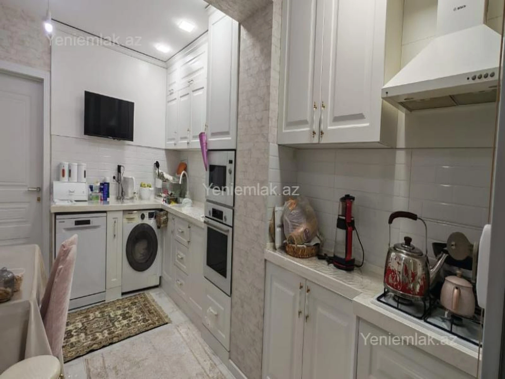 Satılır 4 otaqlı köhnə tikili 125 m²