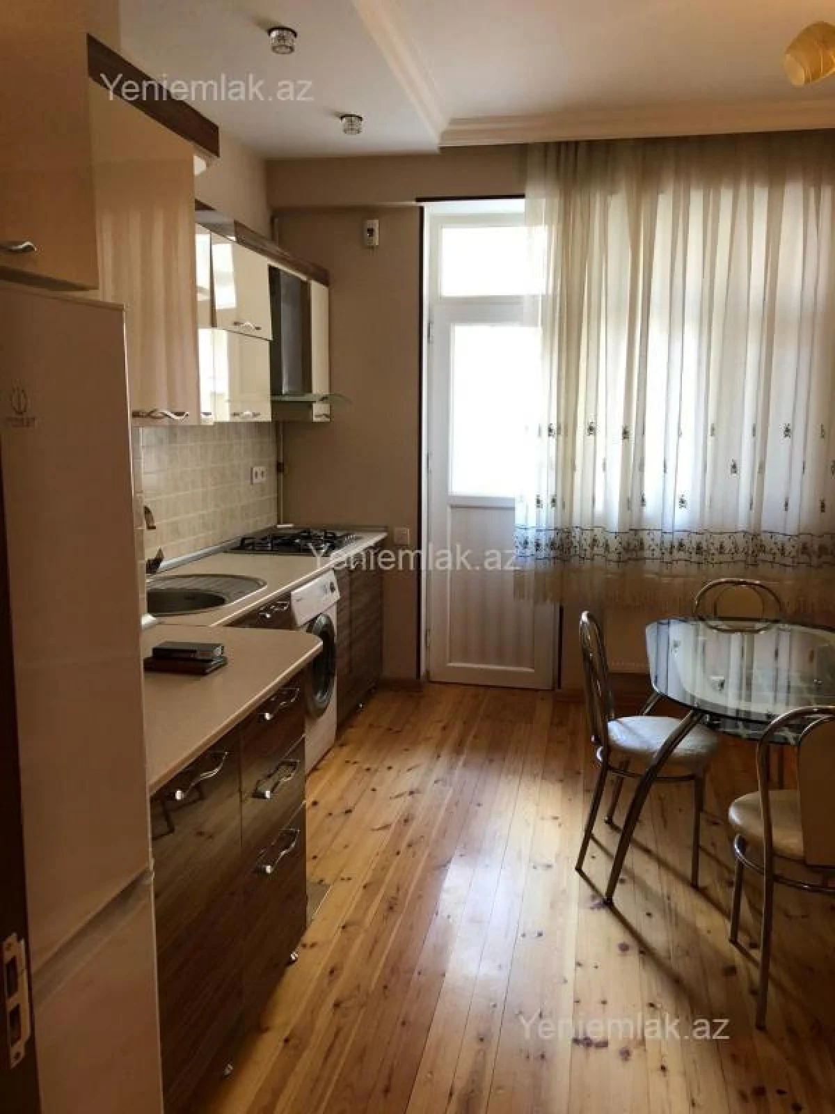 Satılır 2 otaqlı yeni tikili 98 m²