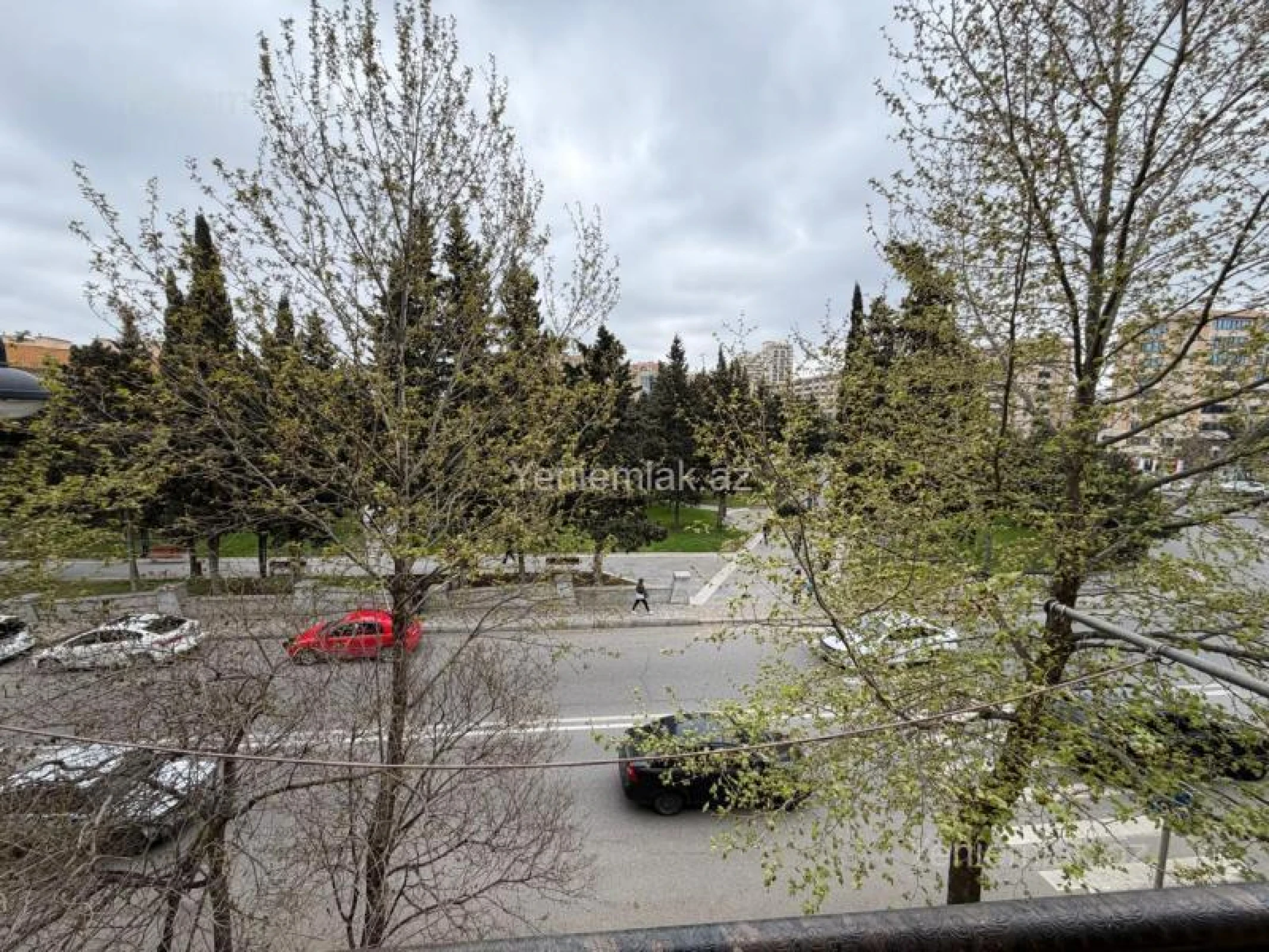 Satılır 2 otaqlı köhnə tikili 60 m²