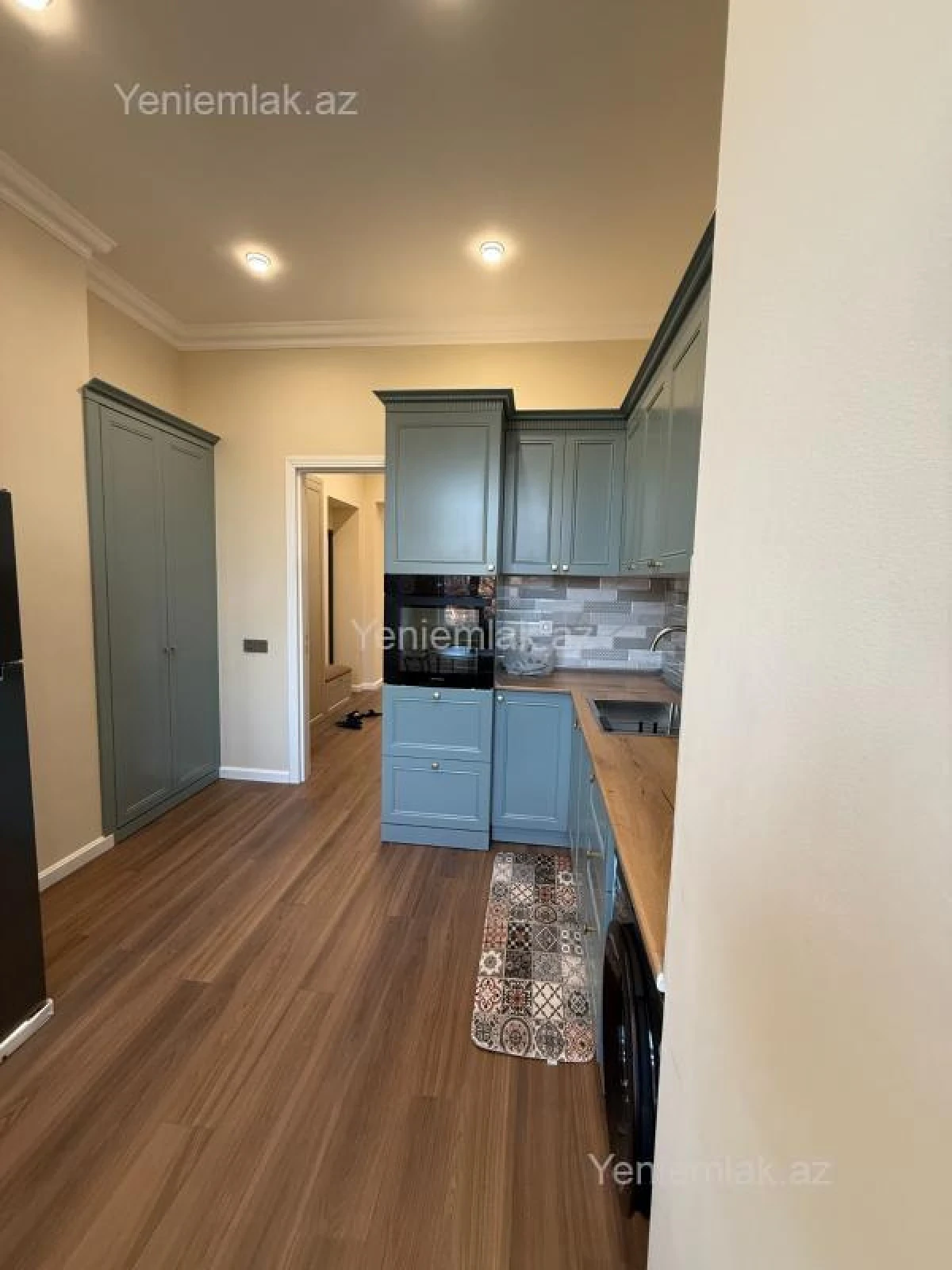 Satılır 2 otaqlı köhnə tikili 63 m²