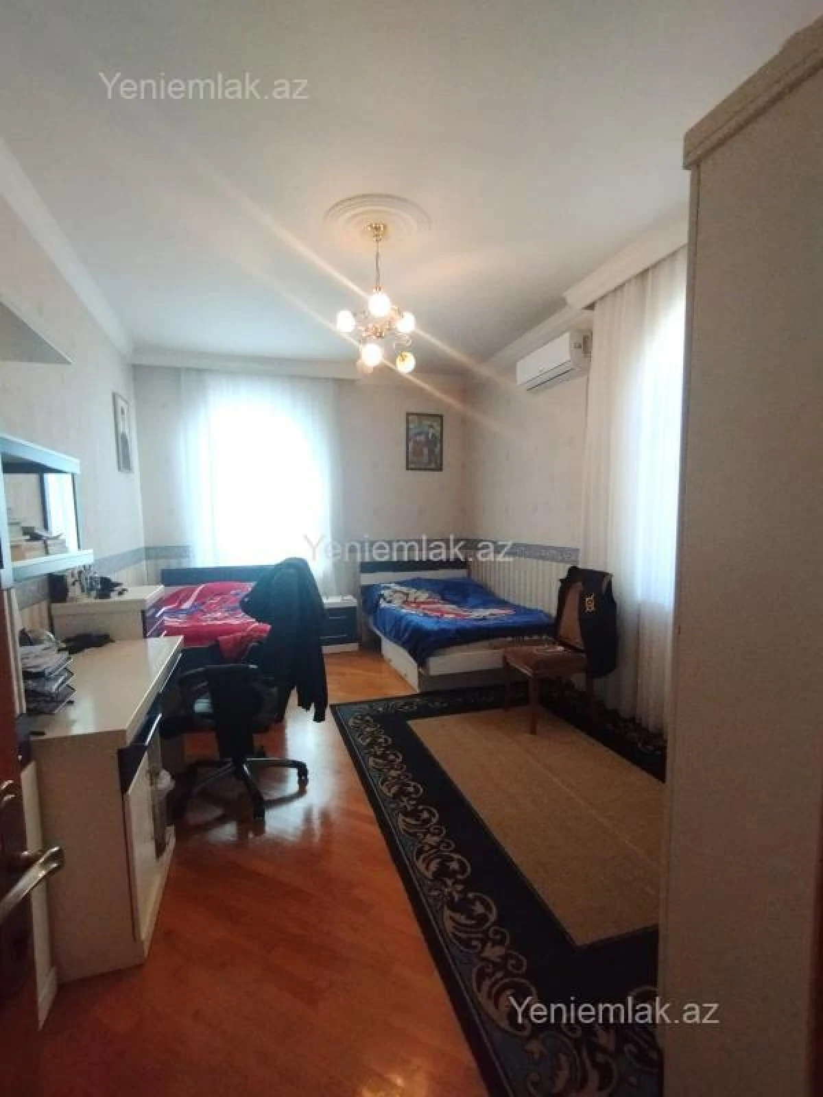 Satılır 10 otaqlı həyət evi 650 m²