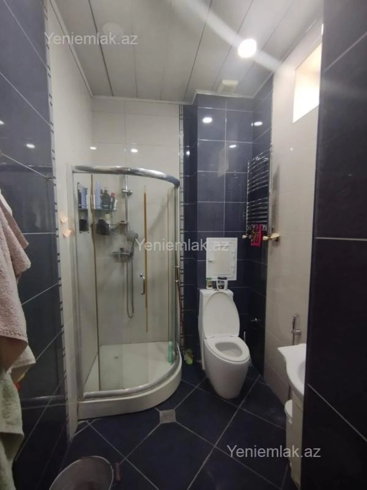 Satılır 10 otaqlı həyət evi 650 m²