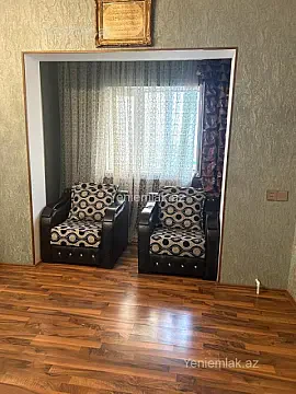 Satılır 2 otaqlı köhnə tikili 75 m²
