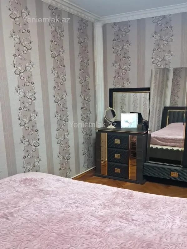 Satılır 3 otaqlı köhnə tikili 69 m²