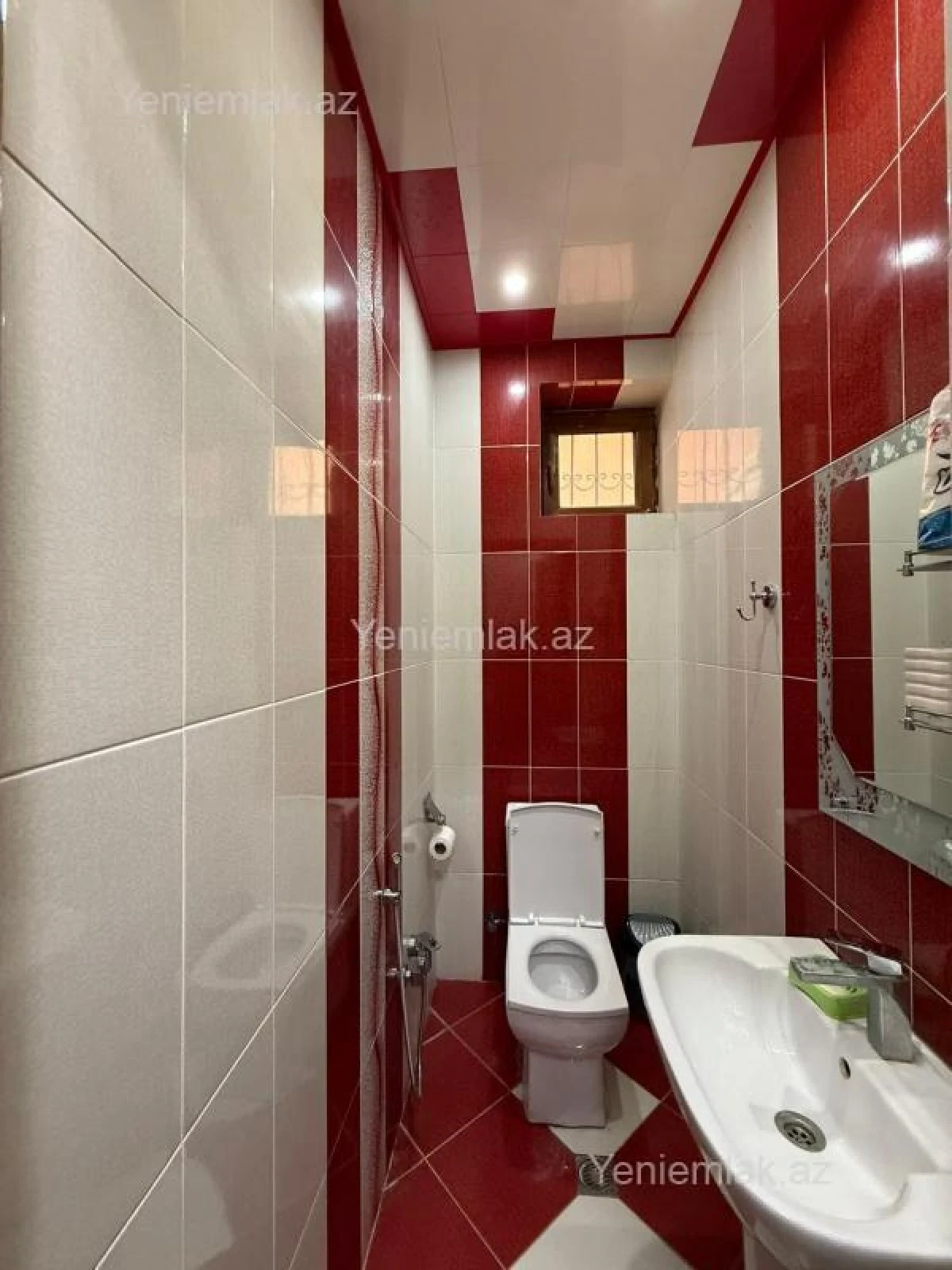 Satılır 7 otaqlı həyət evi 143 m²