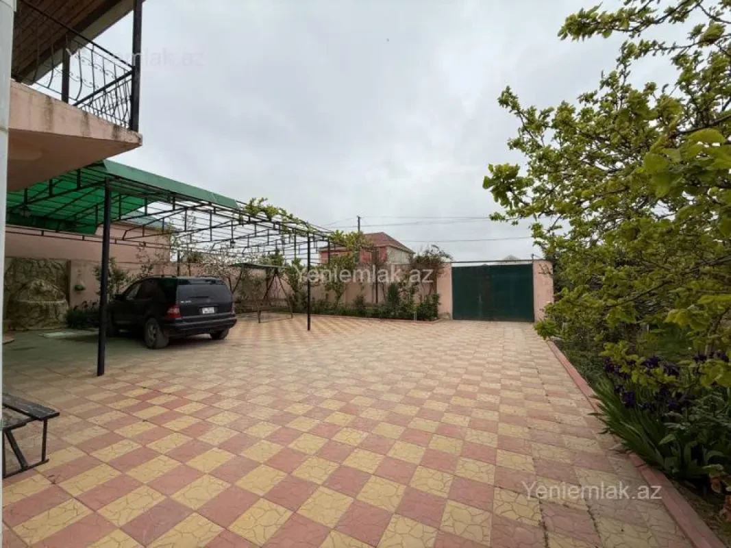 Satılır 7 otaqlı həyət evi 143 m²