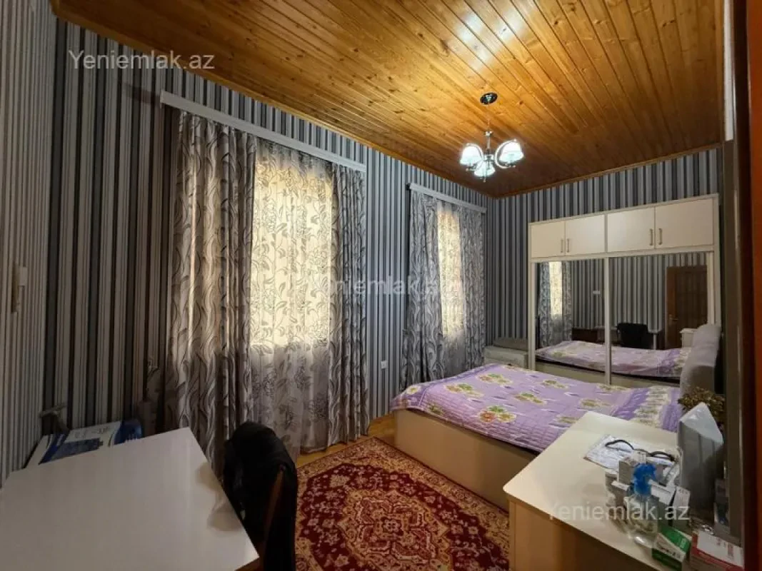 Satılır 7 otaqlı həyət evi 143 m²