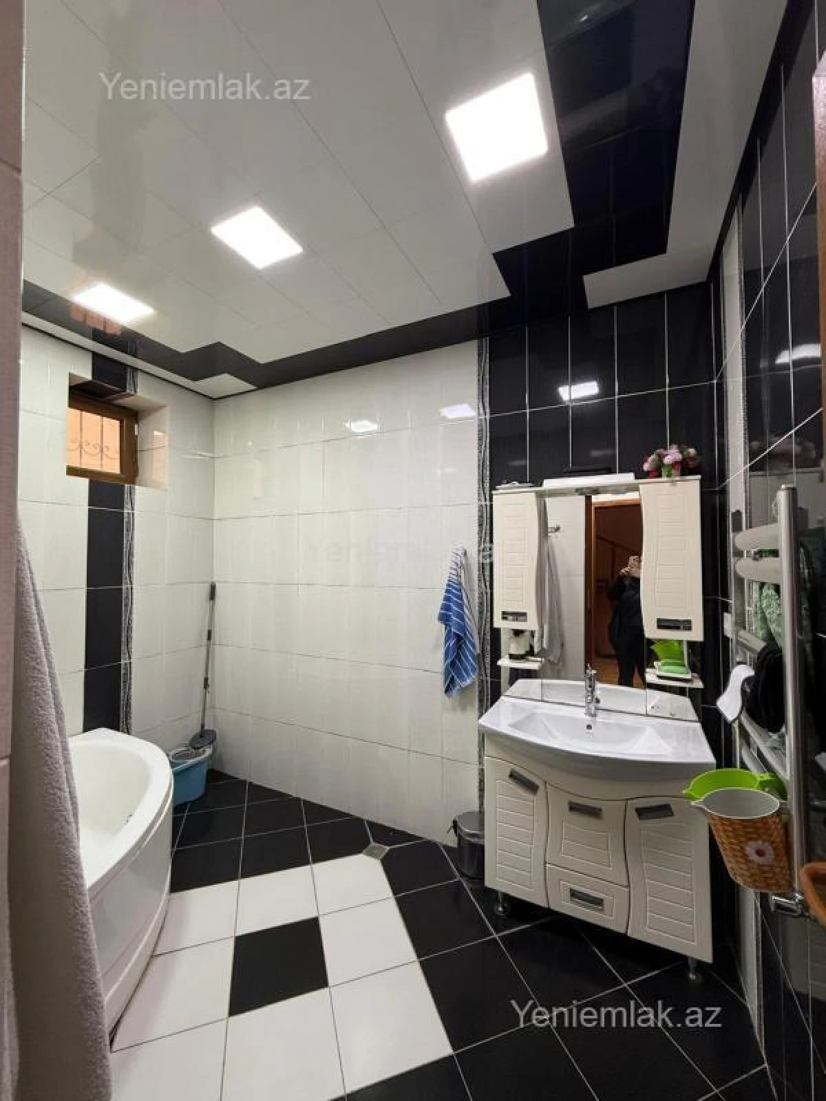 Satılır 7 otaqlı həyət evi 143 m²