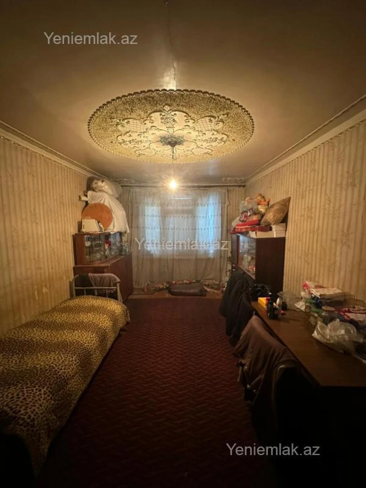 Satılır 6 otaqlı köhnə tikili 150 m²