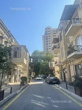 Satılır 4 otaqlı köhnə tikili 90 m² — Bakı, Nəsimi 4 otaq 90.00 m²