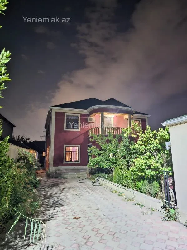 Satılır 6 otaqlı həyət evi 260 m²