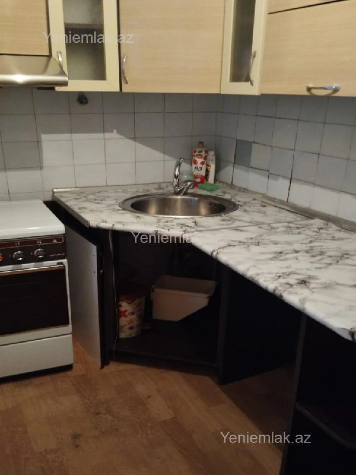 Satılır 2 otaqlı köhnə tikili 45 m²
