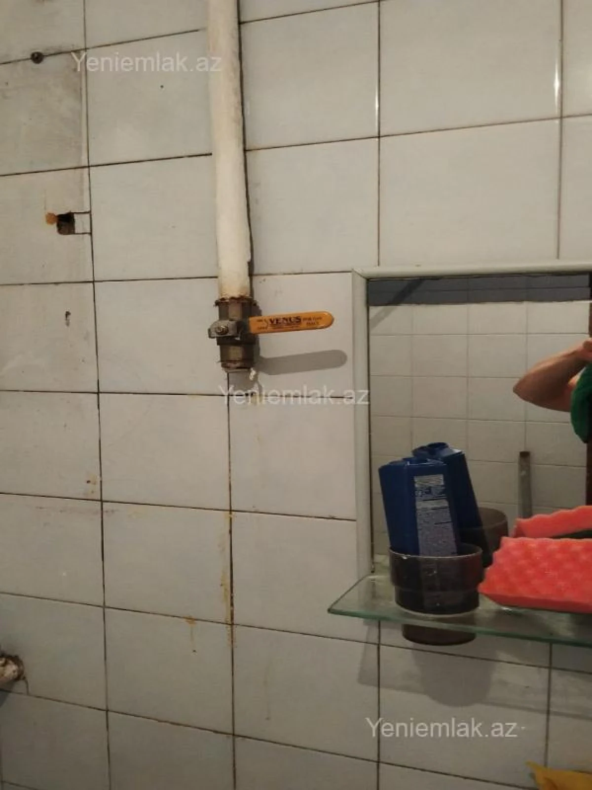 Satılır 2 otaqlı köhnə tikili 45 m²