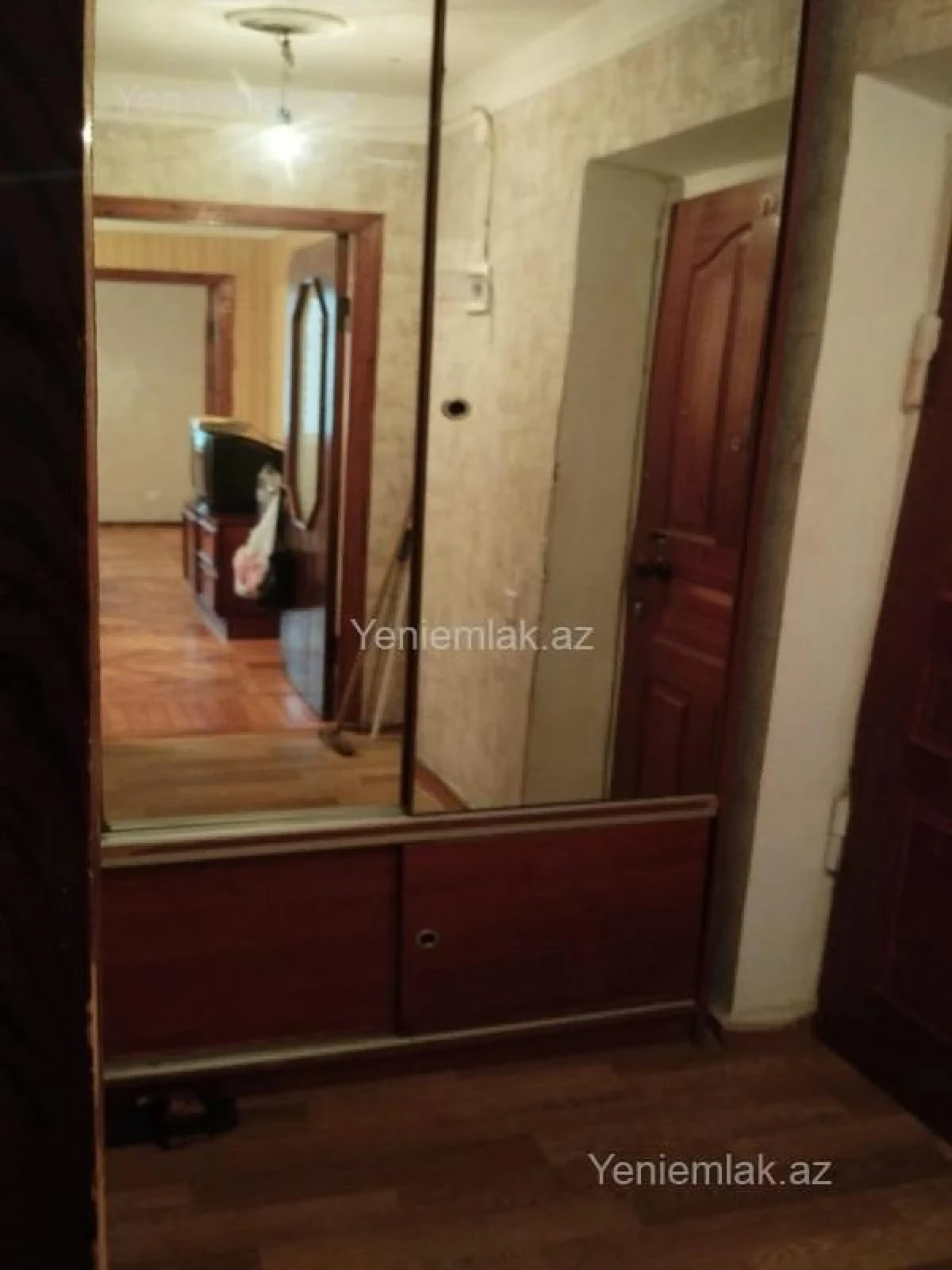 Satılır 2 otaqlı köhnə tikili 45 m²