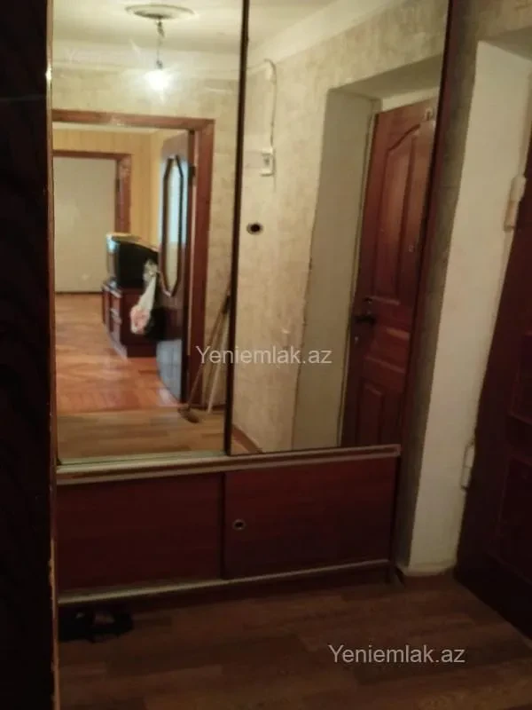 Satılır 2 otaqlı köhnə tikili 45 m²