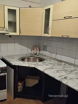 Satılır 2 otaqlı köhnə tikili 45 m²