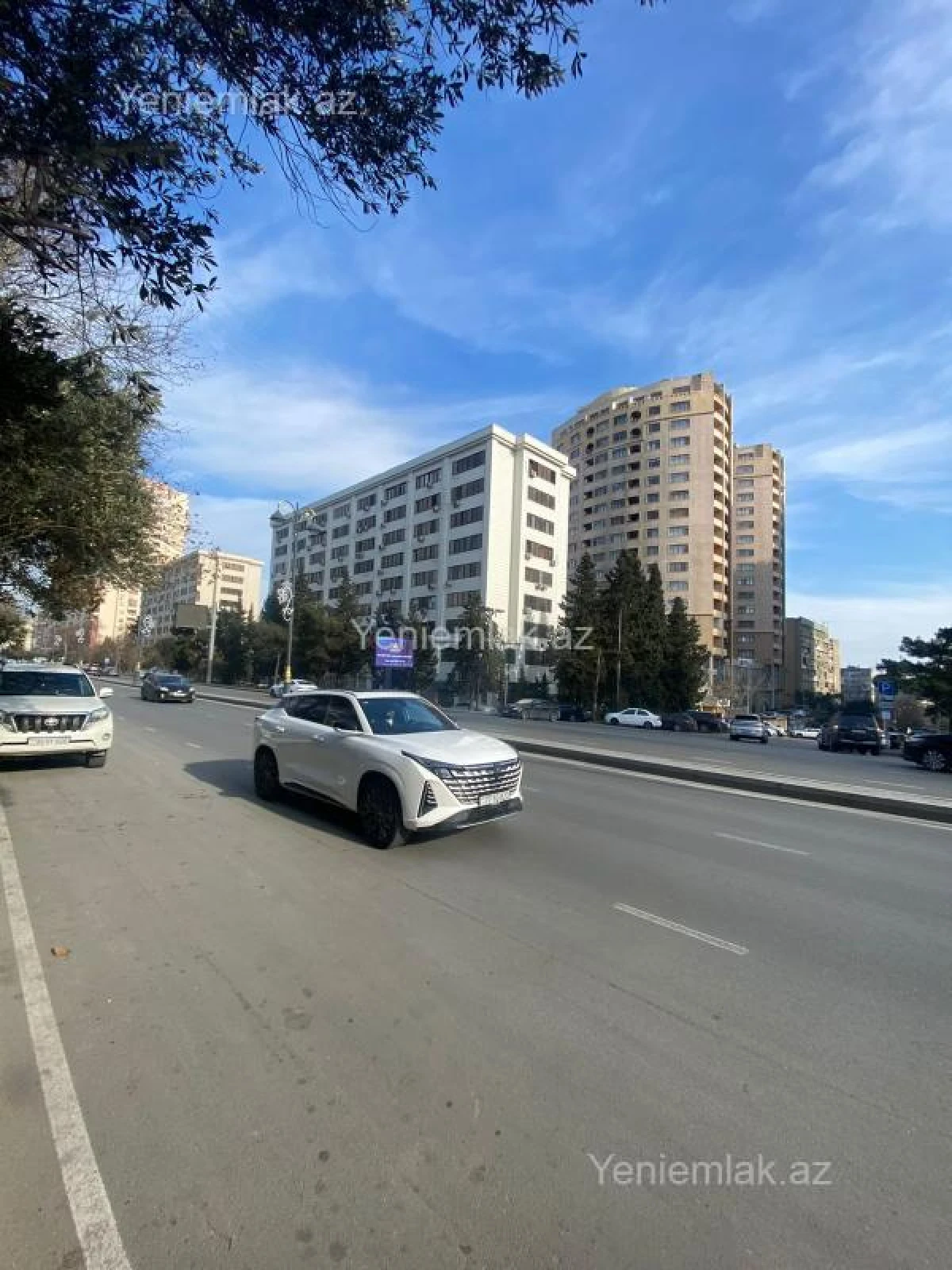 Satılır 2 otaqlı köhnə tikili 65 m²