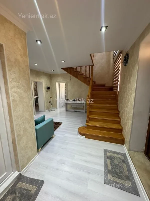Satılır 5 otaqlı həyət evi 170 m²