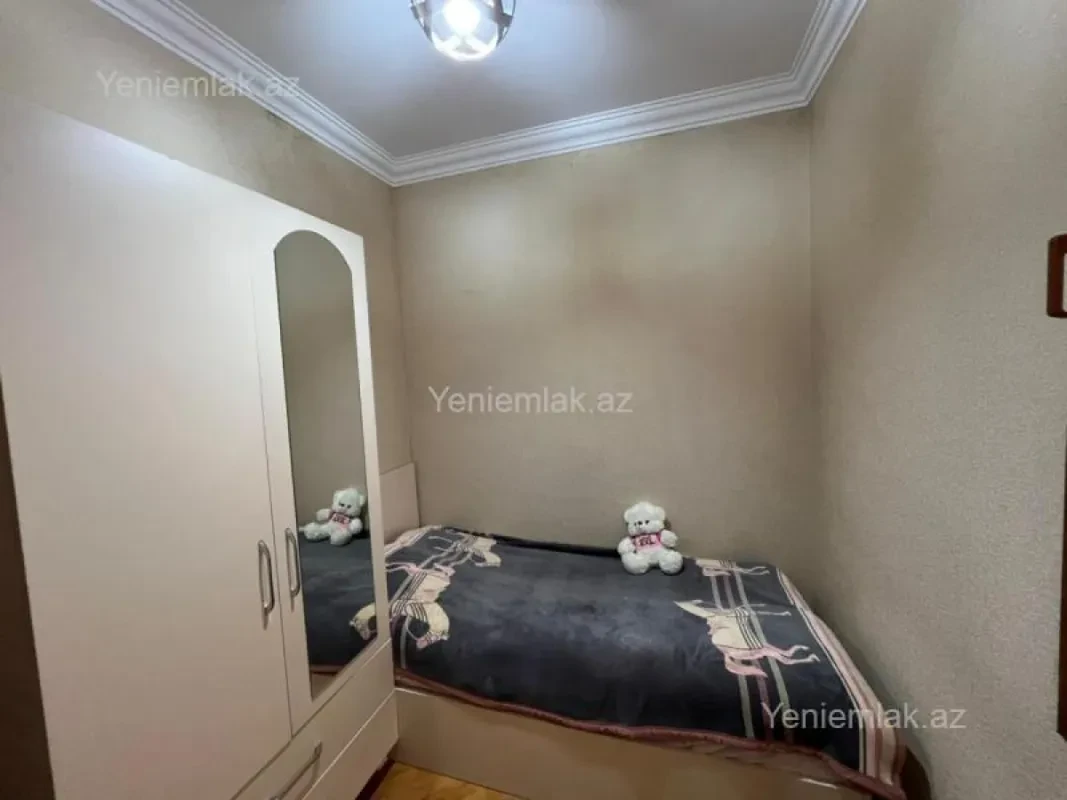 Satılır 3 otaqlı köhnə tikili 60 m²