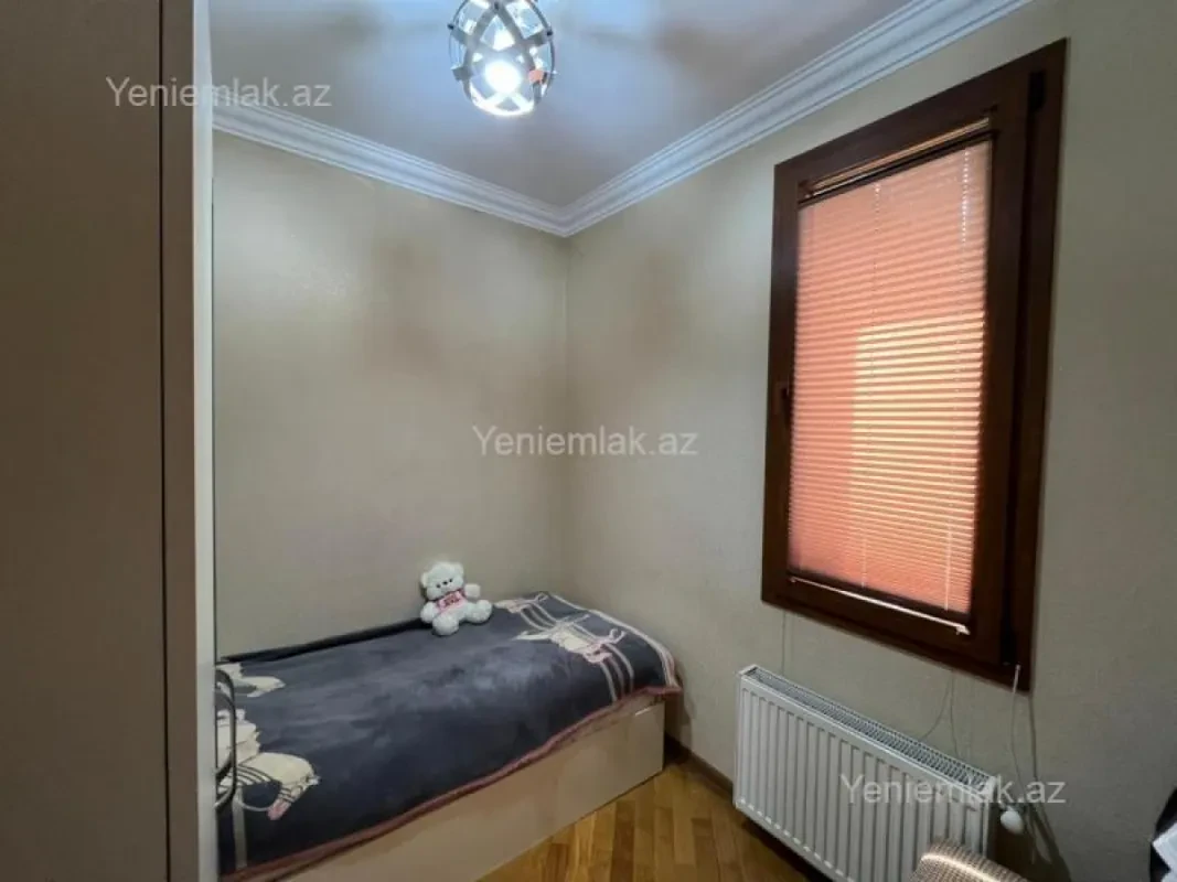 Satılır 3 otaqlı köhnə tikili 60 m²