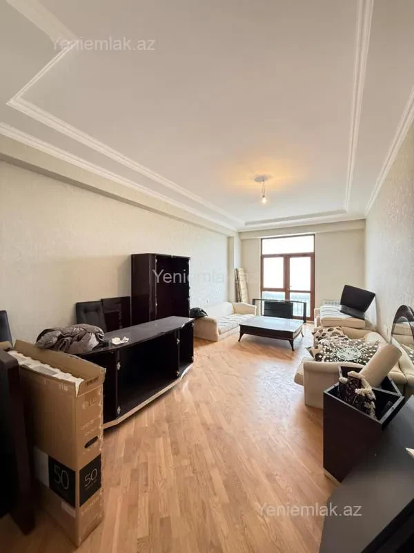 Satılır 3 otaqlı yeni tikili 115 m²