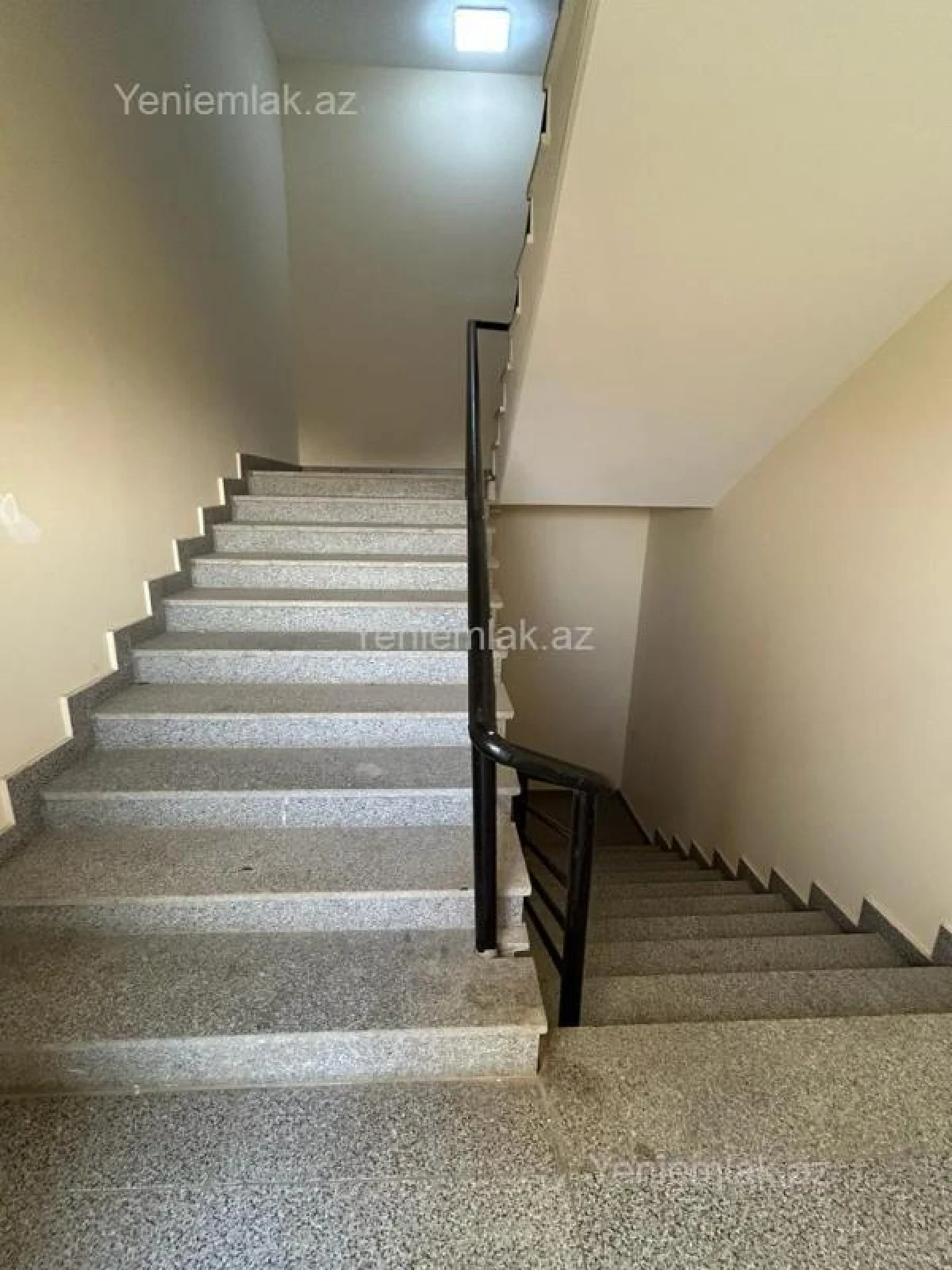 Satılır 2 otaqlı yeni tikili 55 m²