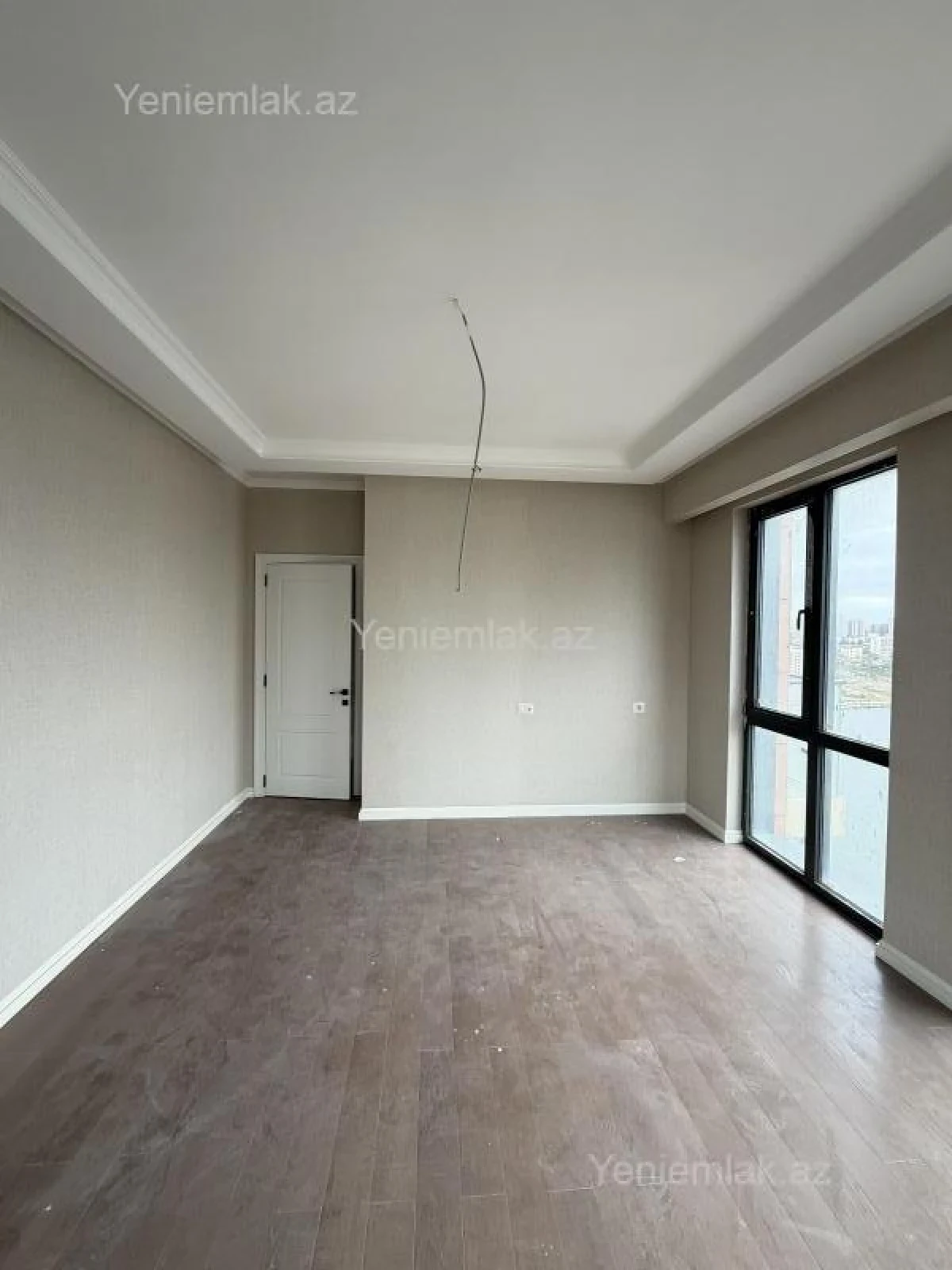 Satılır 3 otaqlı yeni tikili 84 m²