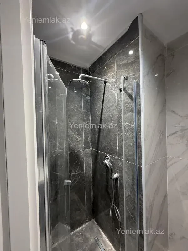Satılır 3 otaqlı yeni tikili 84 m²