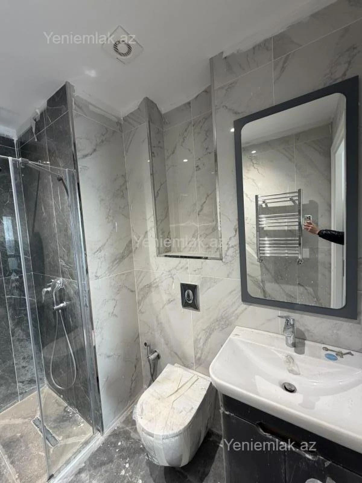 Satılır 3 otaqlı yeni tikili 84 m²