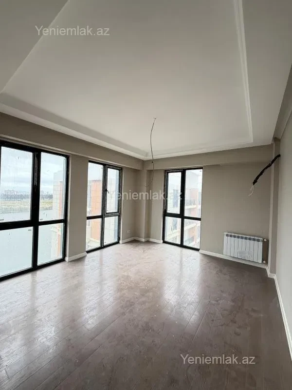 Satılır 3 otaqlı yeni tikili 84 m²