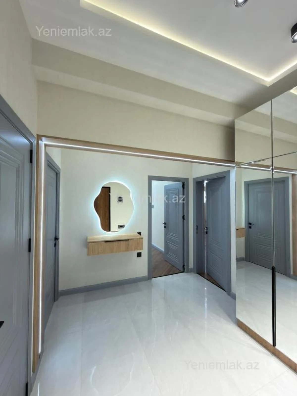 Satılır 3 otaqlı yeni tikili 80 m²