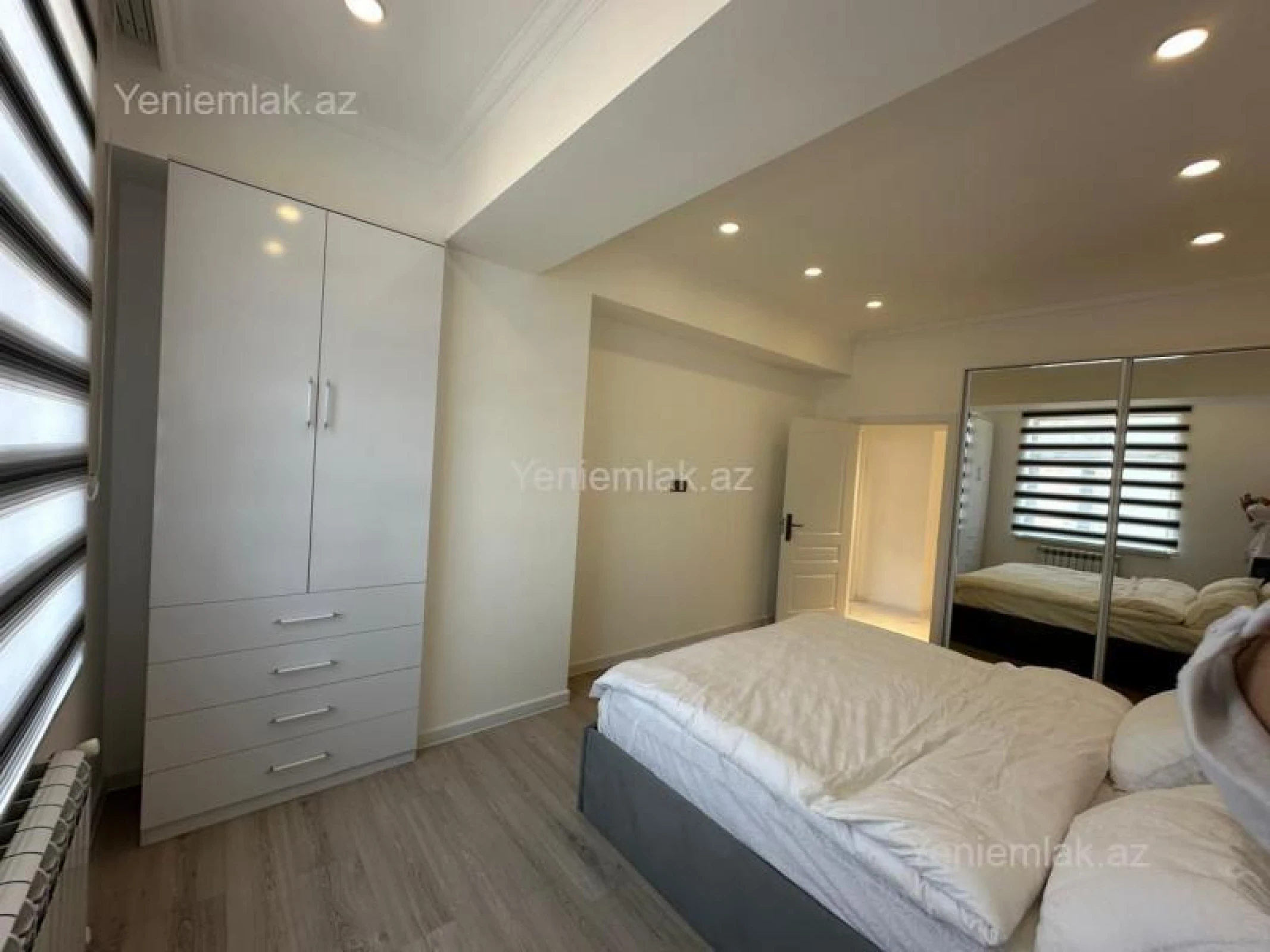 Satılır 2 otaqlı yeni tikili 100 m²