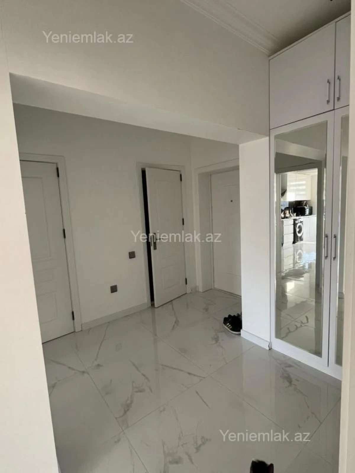 Satılır 2 otaqlı yeni tikili 100 m²