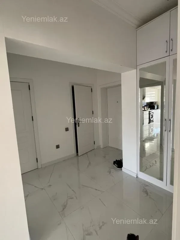 Satılır 2 otaqlı yeni tikili 100 m²