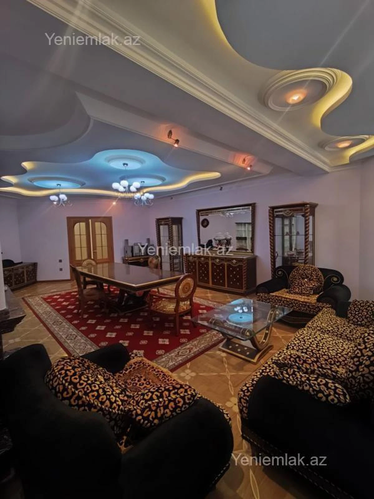 Satılır 8 otaqlı yeni tikili 500 m²