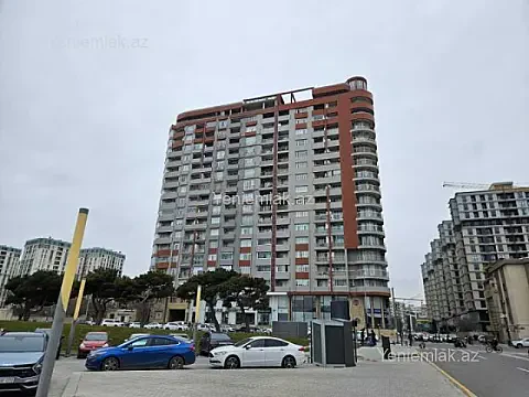 Satılır 3 otaqlı yeni tikili 128 m²