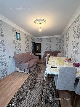 Satılır 3 otaqlı köhnə tikili 80 m²