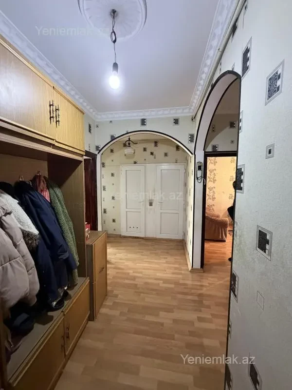 Satılır 3 otaqlı köhnə tikili 80 m²